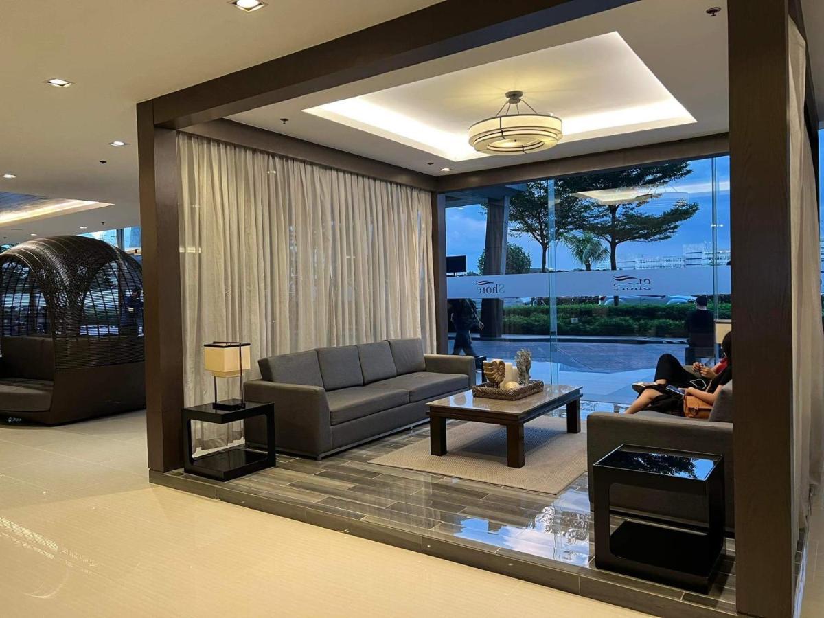 Yam Staycation Shore Residences Manila Exteriör bild