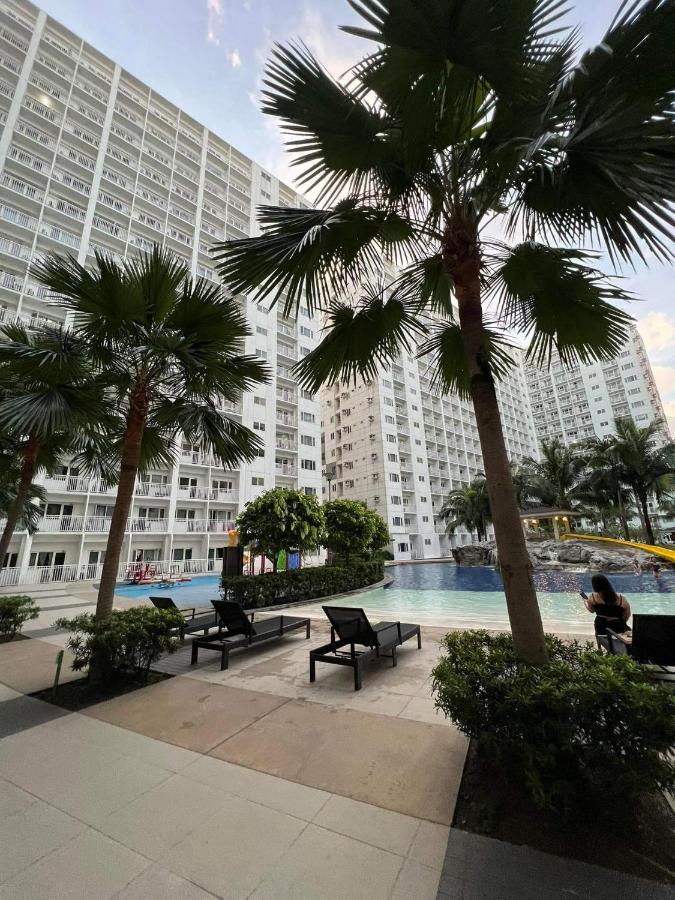 Yam Staycation Shore Residences Manila Exteriör bild